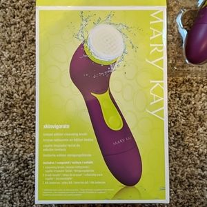 Mary Kay Skinvigorate
